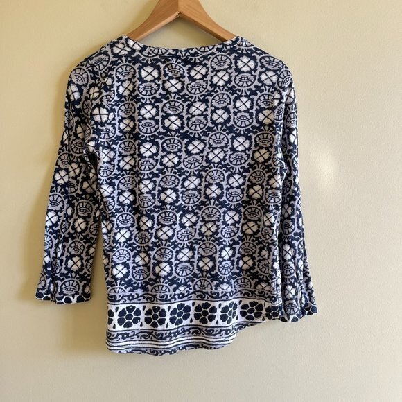 Lucky Bran Floral Print Split Neck Navy Blue Cotton Top Blouse Womens Si… - Picture 3 of 3